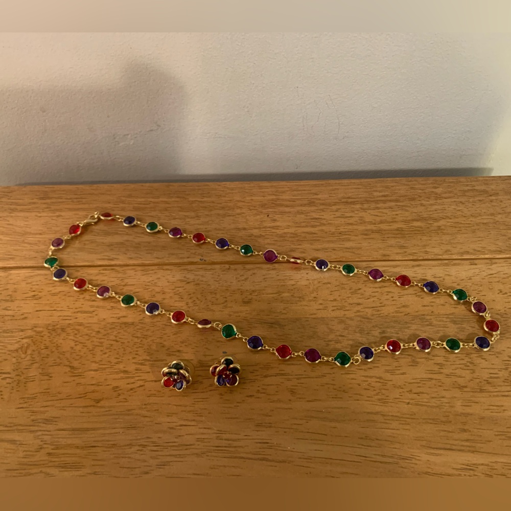 Multi Color Vintage gold tone necklace 24 inch with post earrings